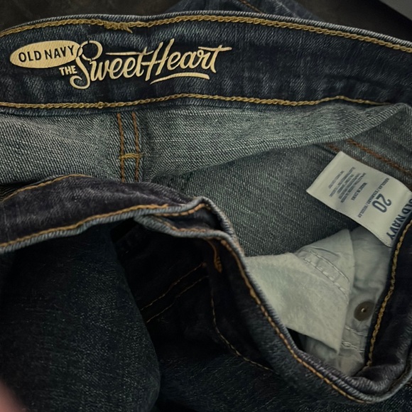 Old Navy Pants - Brand new Old Navy Bottoms